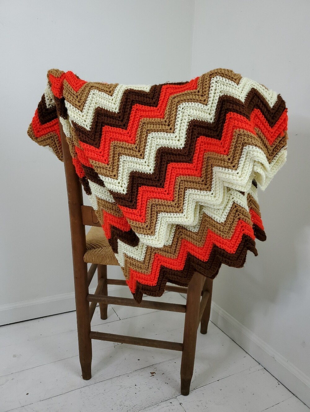 Retro 70s Zig Zag Stripe Throw Blanket Campfire Lap Blanket Couch Topper